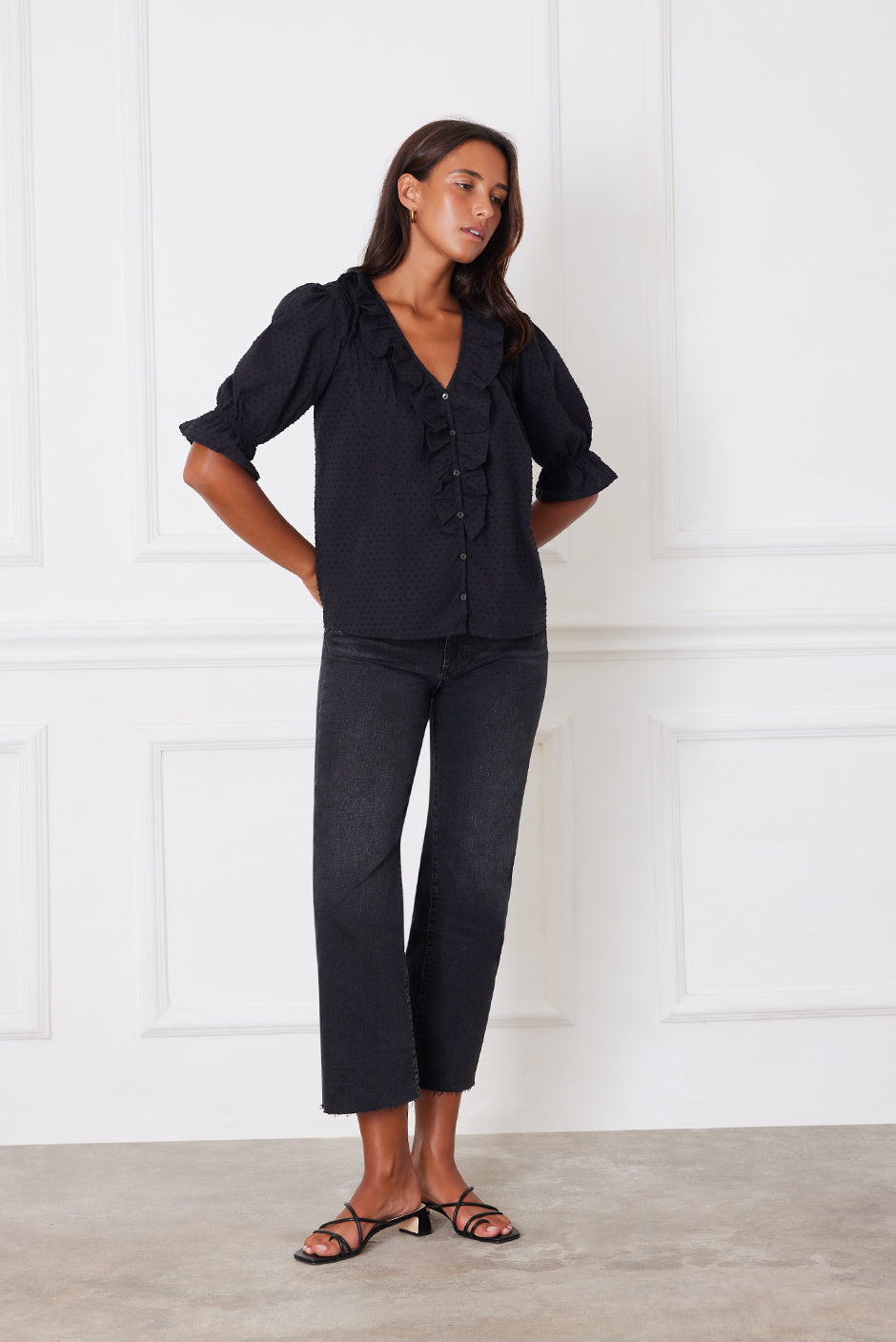 Chloe Shirt in Black Solid