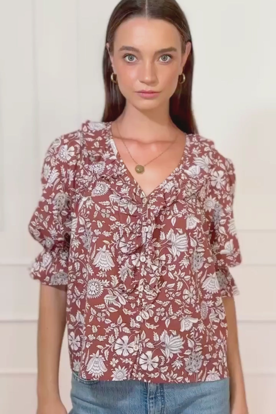 Chloe Shirt in Garden Roots