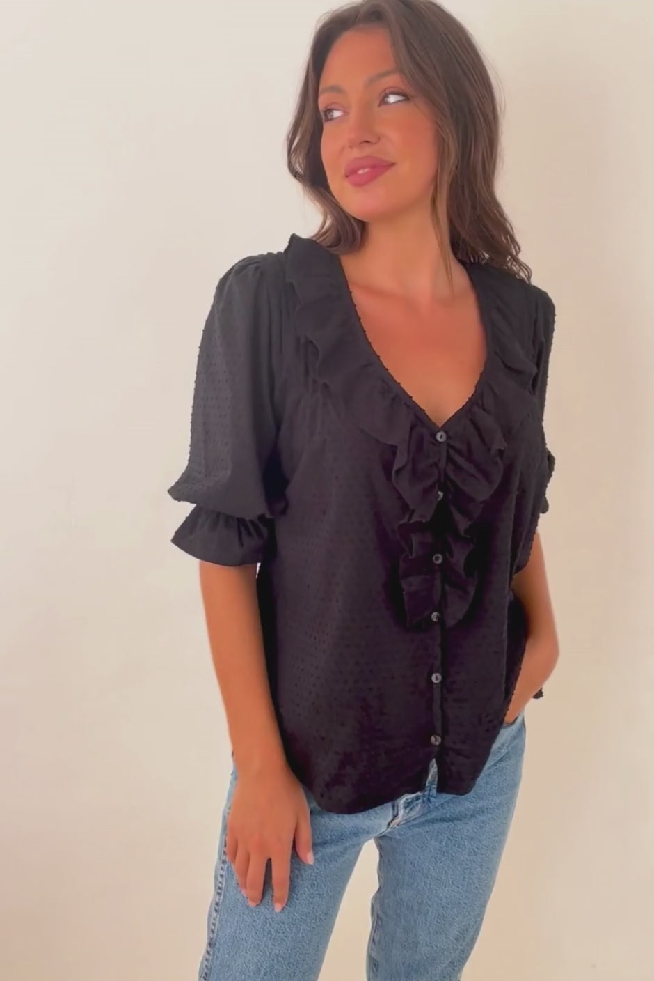 Chloe Shirt in Black Solid